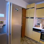 Diana's Place 풀라