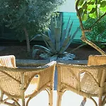 Diana's Place 풀라