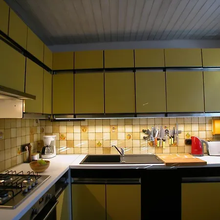 Diana's Place Апартаменты